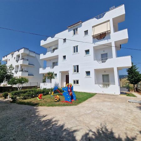 קסאמיל Harizi Apartments מראה חיצוני תמונה