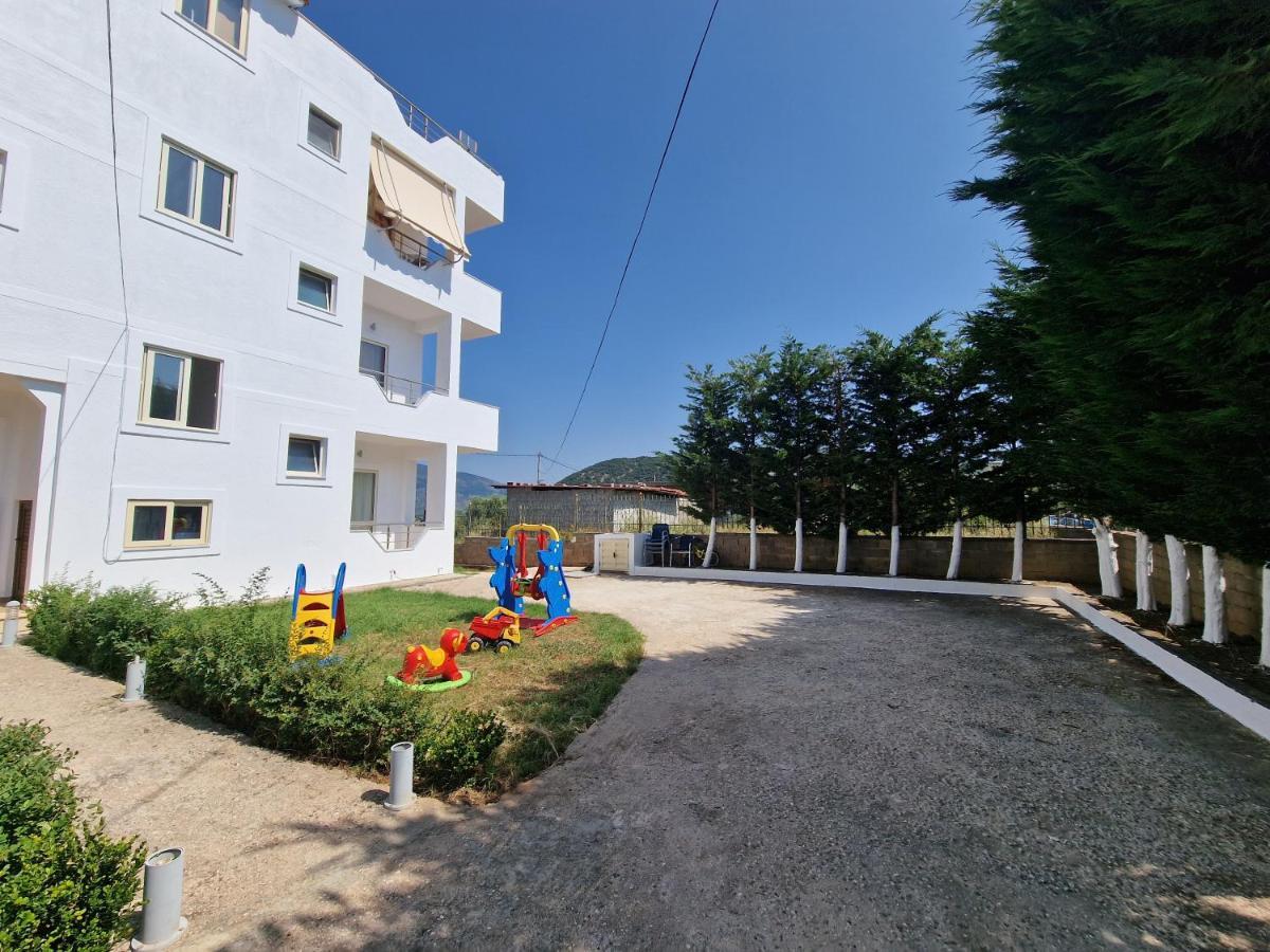 קסאמיל Harizi Apartments מראה חיצוני תמונה