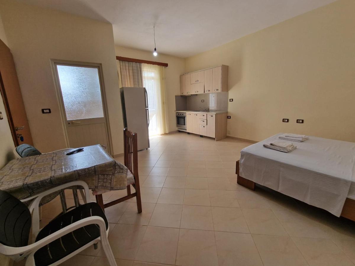 קסאמיל Harizi Apartments מראה חיצוני תמונה