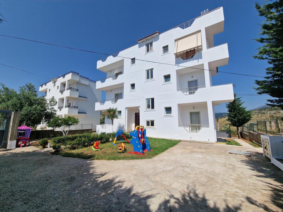 קסאמיל Harizi Apartments מראה חיצוני תמונה